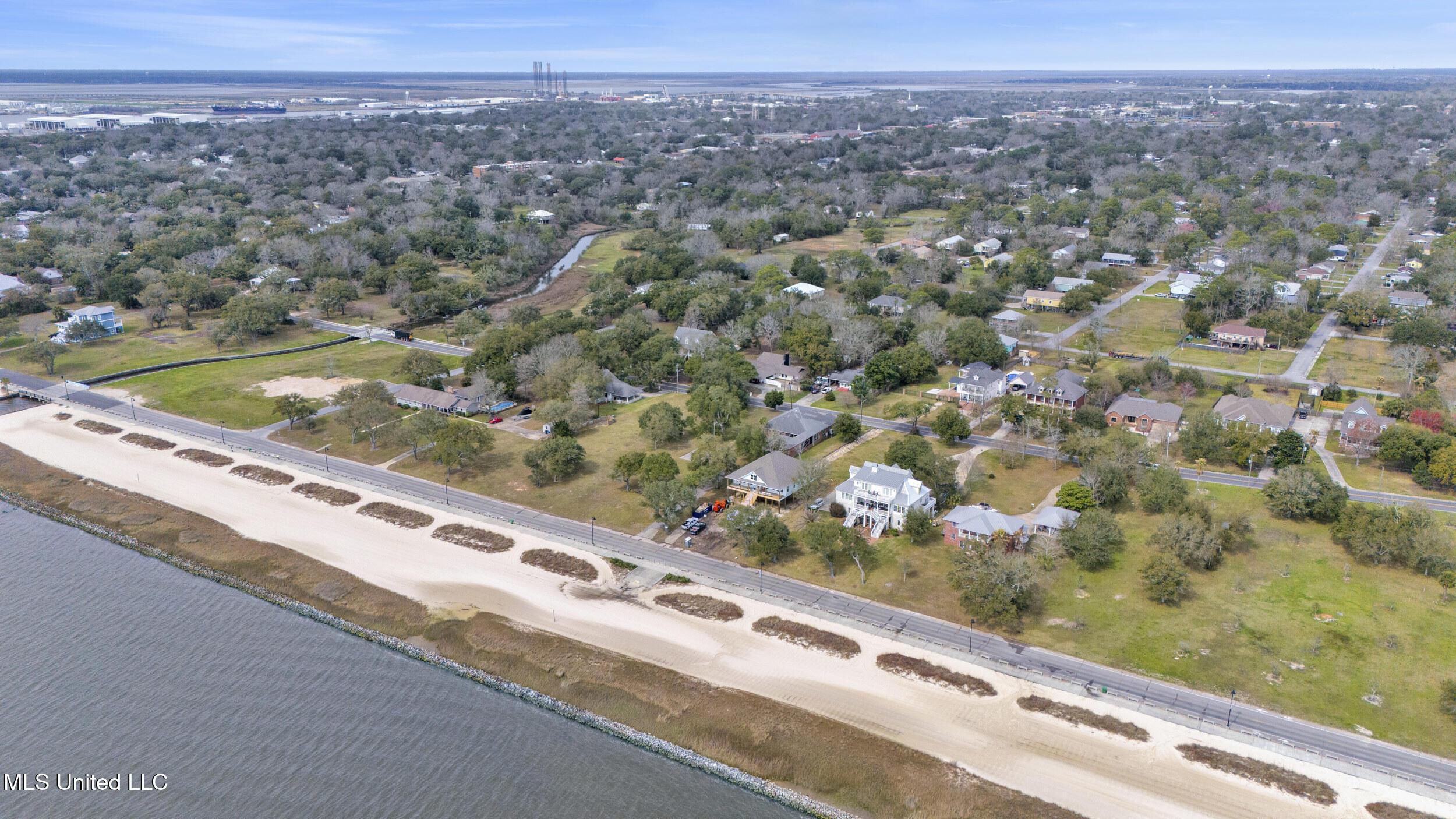 Image 2: 2112 washington ave_campromedia_057