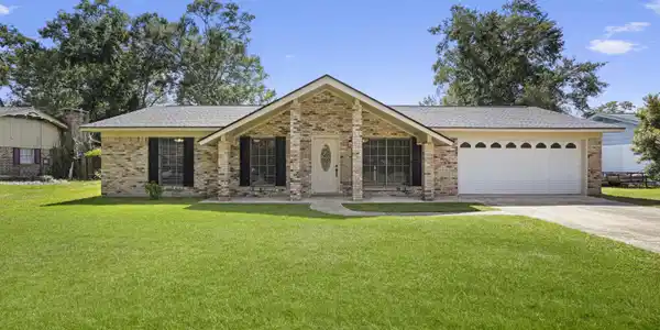 309 Jamaica Drive