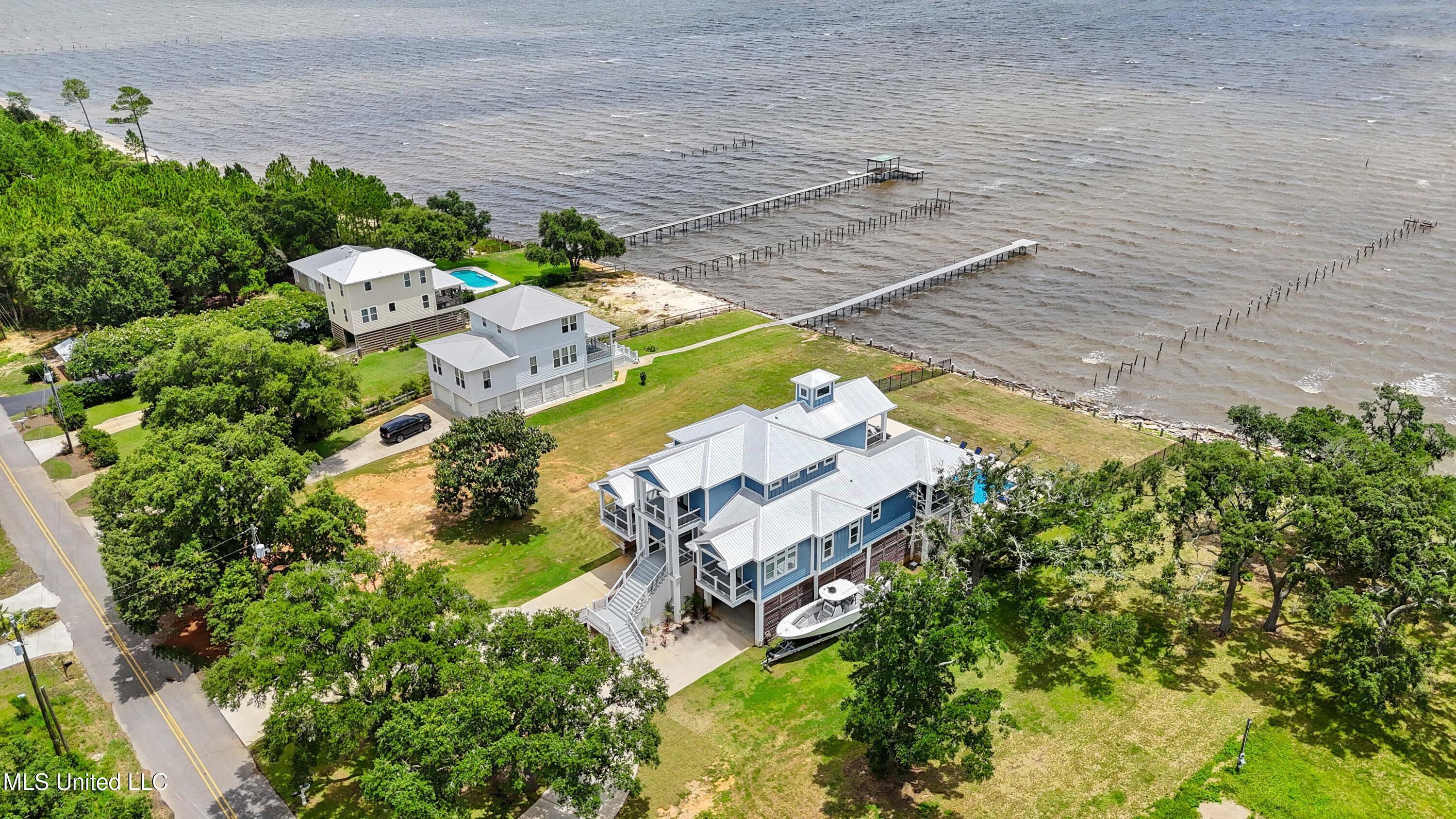 Image 4: top view west side