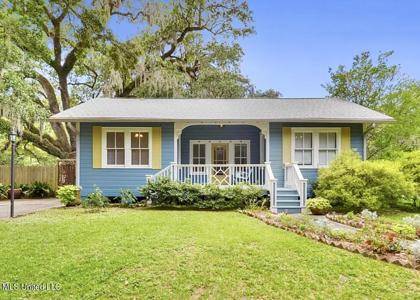929 Bridge Street