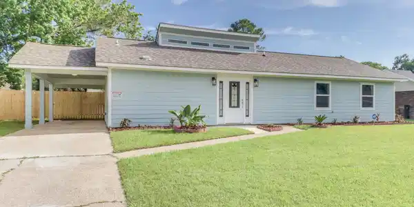 586 Nadine Drive