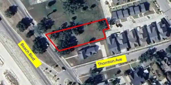 Image 2: plat aerial
