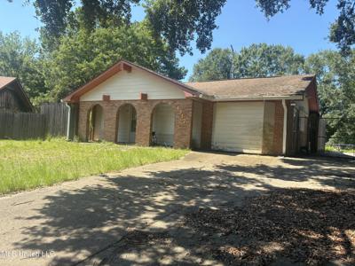 1317 Chalmette Avenue