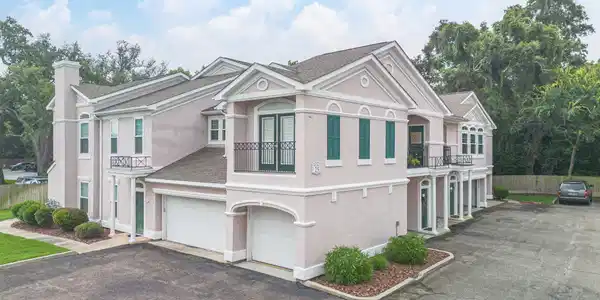 2252 Beach Drive