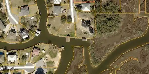 Image 4: Zoom out aerial