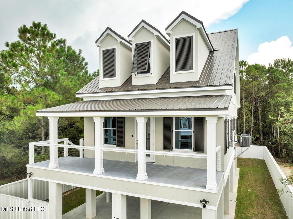 Image 4: 200FarrarLn-10 (1)