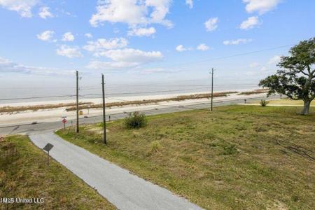 517 N Beach Boulevard