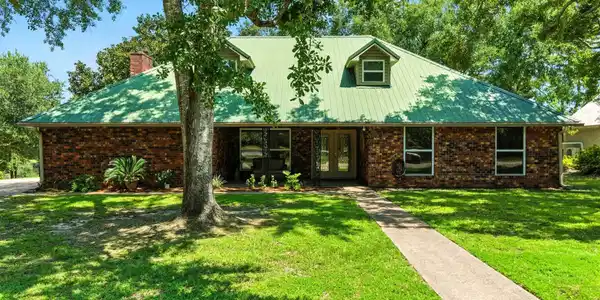 1526 Oldfield Drive