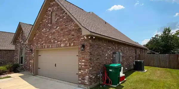 Image 4: House Right Side