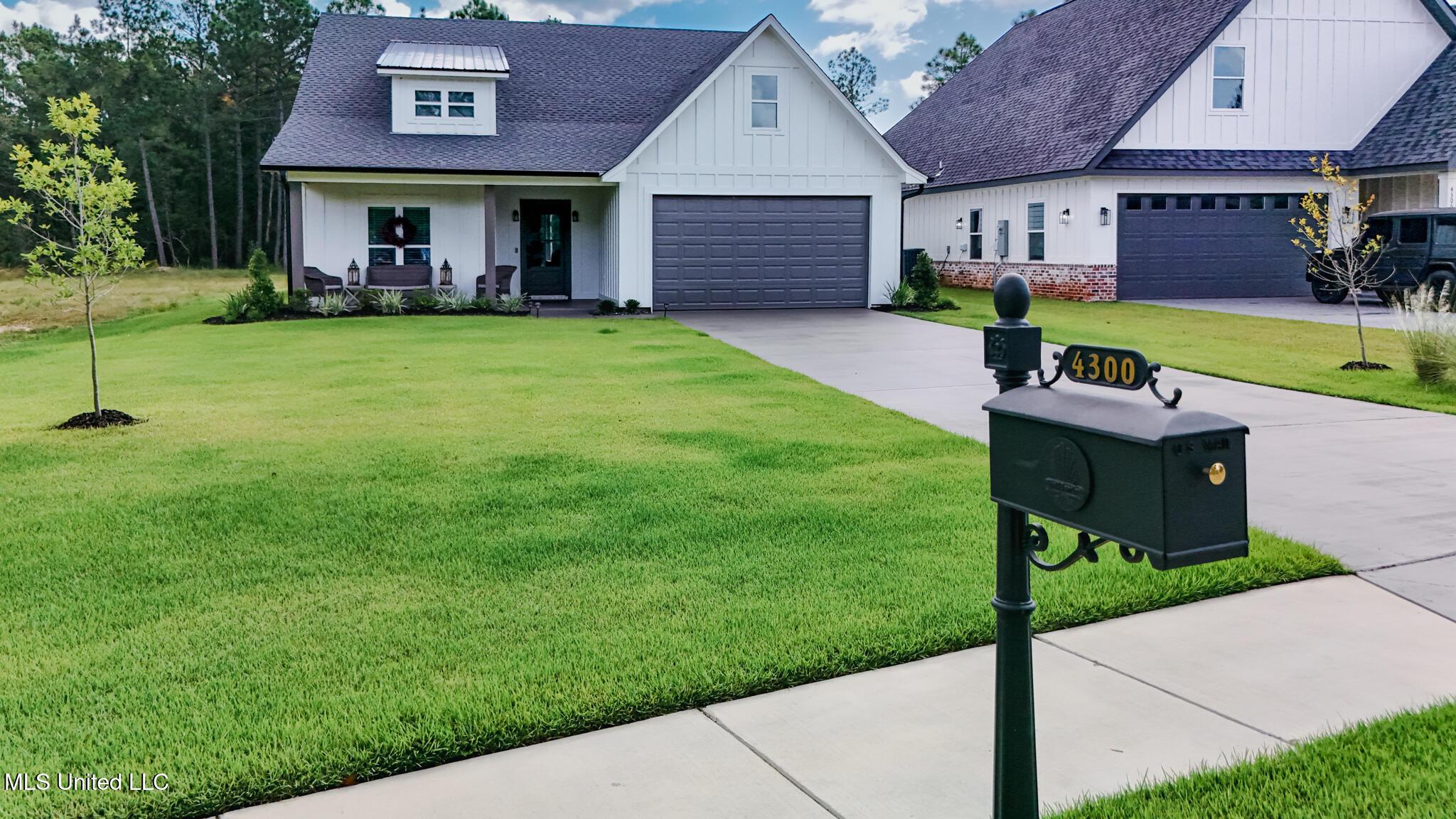 Image 2: Curb View