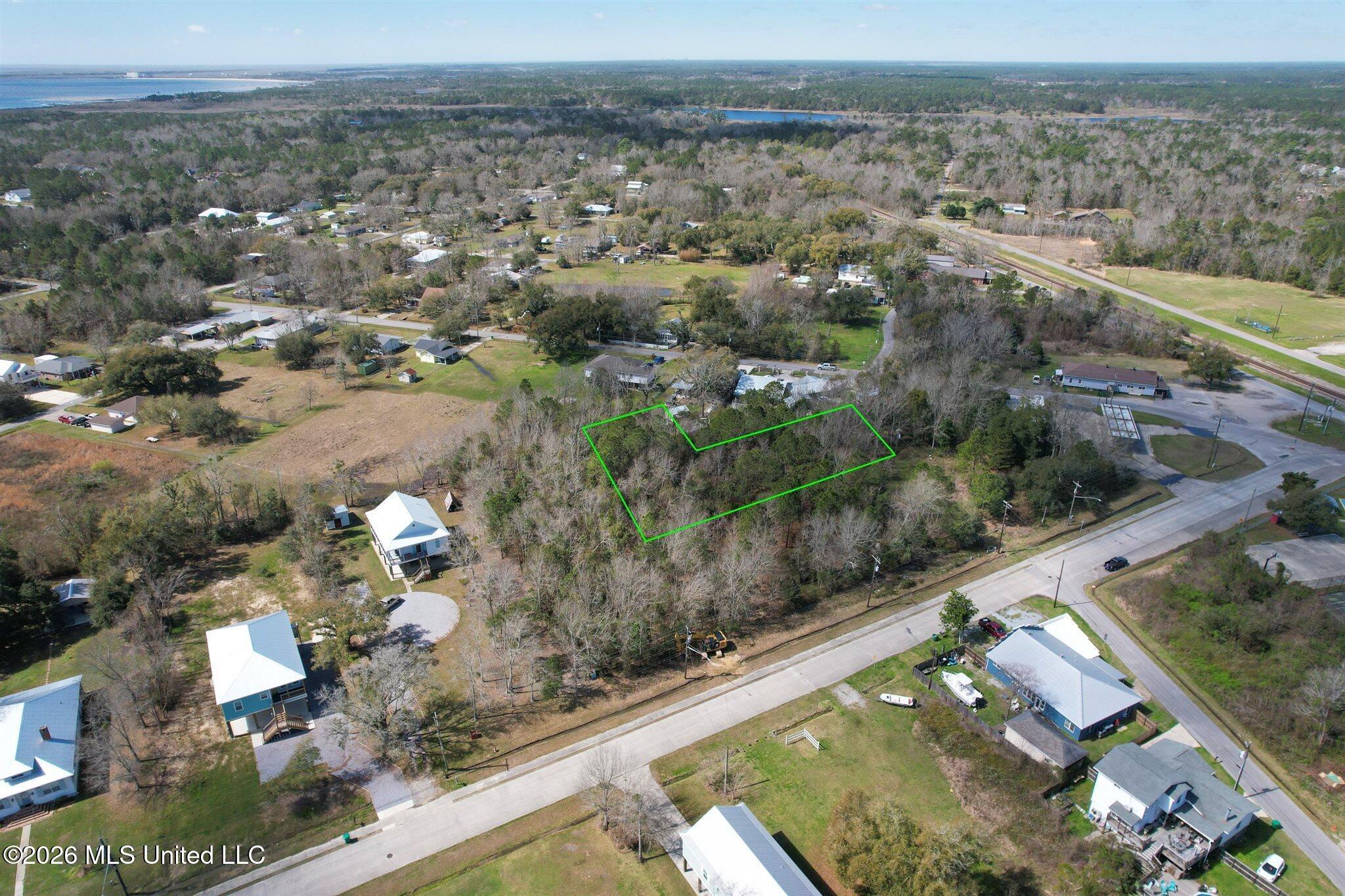 Image 2: 12-Drone