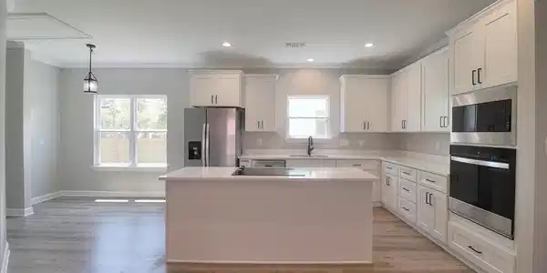 Image 2: 2Kitchen1