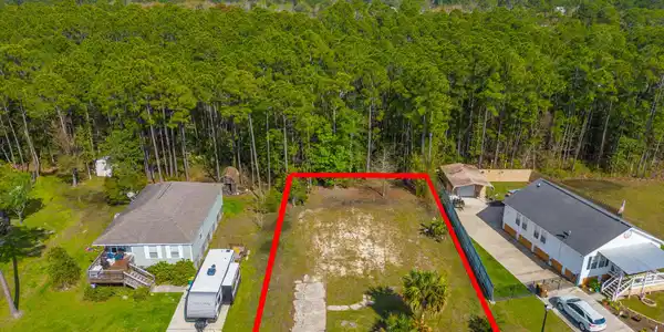 Image 3: 814 Deer Trail Lane
