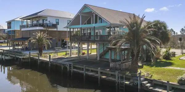 11027 Bay Cove Drive
