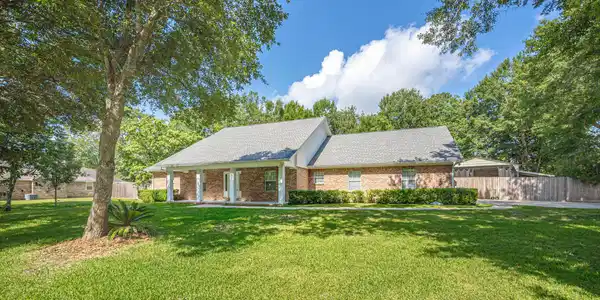 13813 Puerto Drive