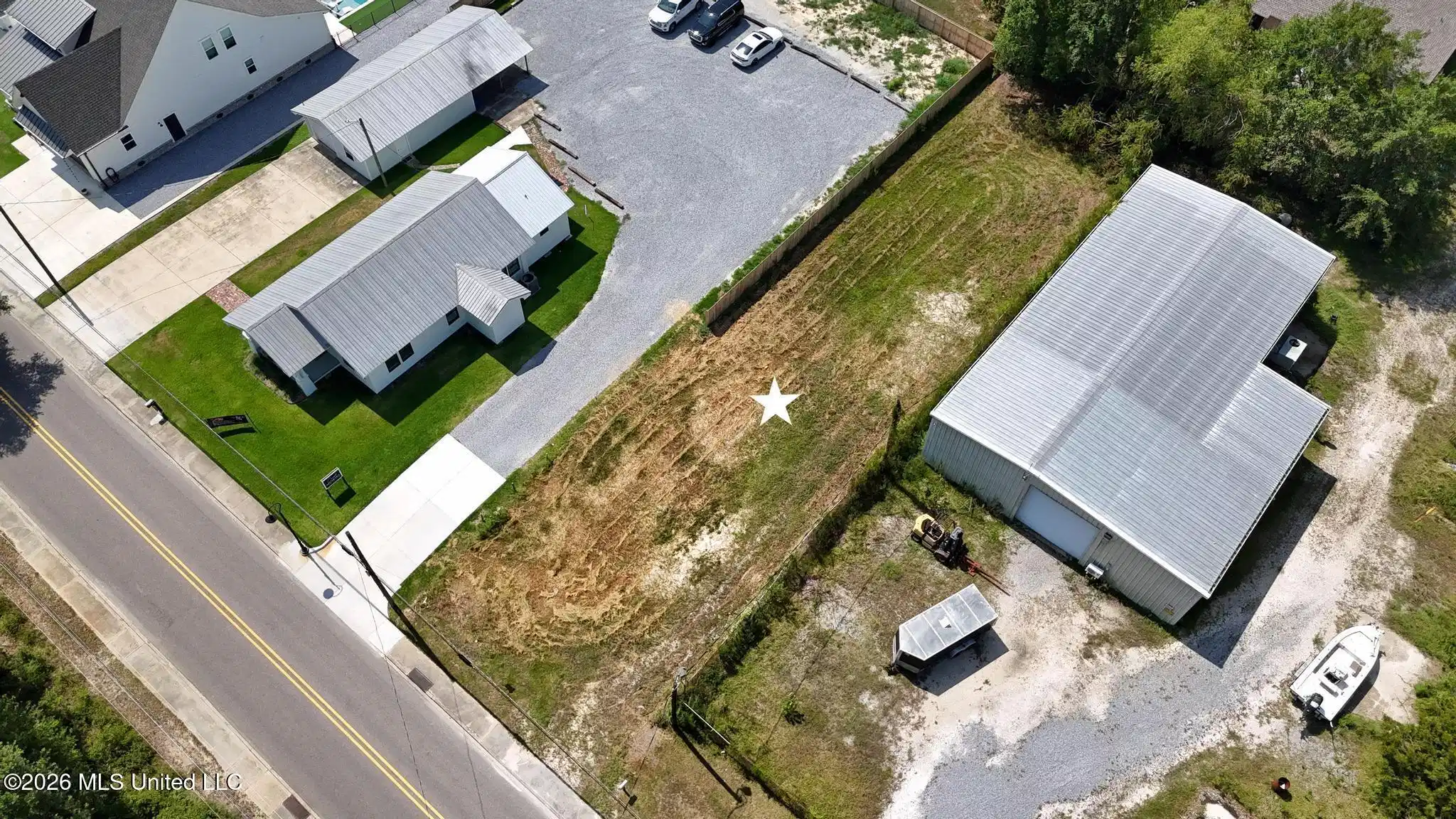 Image 1: Main Lot 1