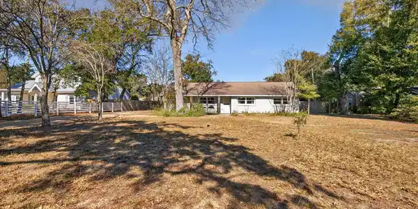 1592 E 2nd Street