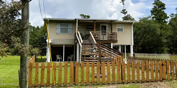 2054 Mole Drive