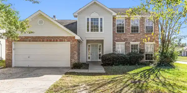 860 Brentwood Drive