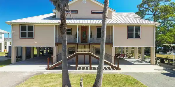 10452 Riviere Vue Drive