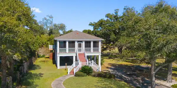 954 E Beach Boulevard