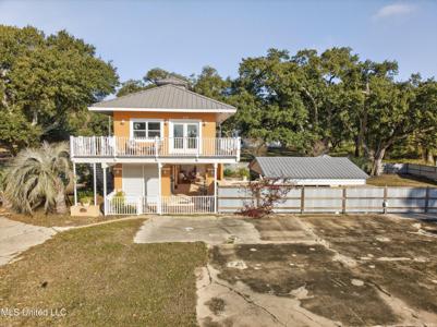 470 W Beach Boulevard