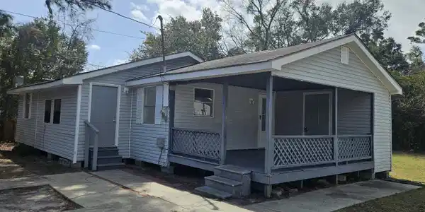 263 Mcdonnell Avenue