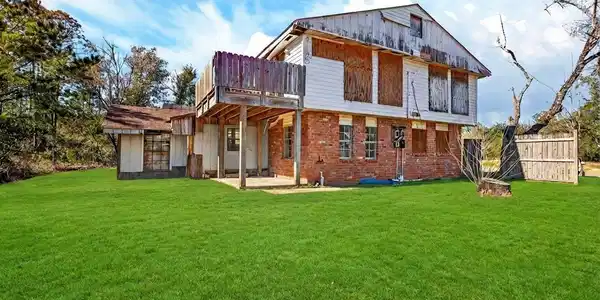 Image 3: 10149RiverDr-12