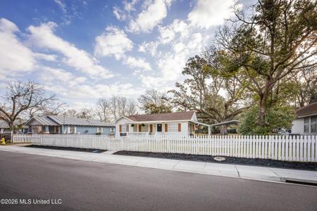 206 Crawford Street