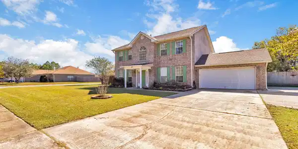 4608 Pinehaven Drive