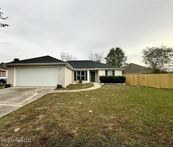 8133 Rue Hollifield