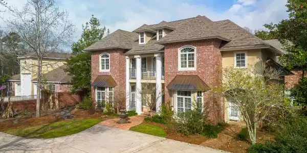 Image 2: Front of Home