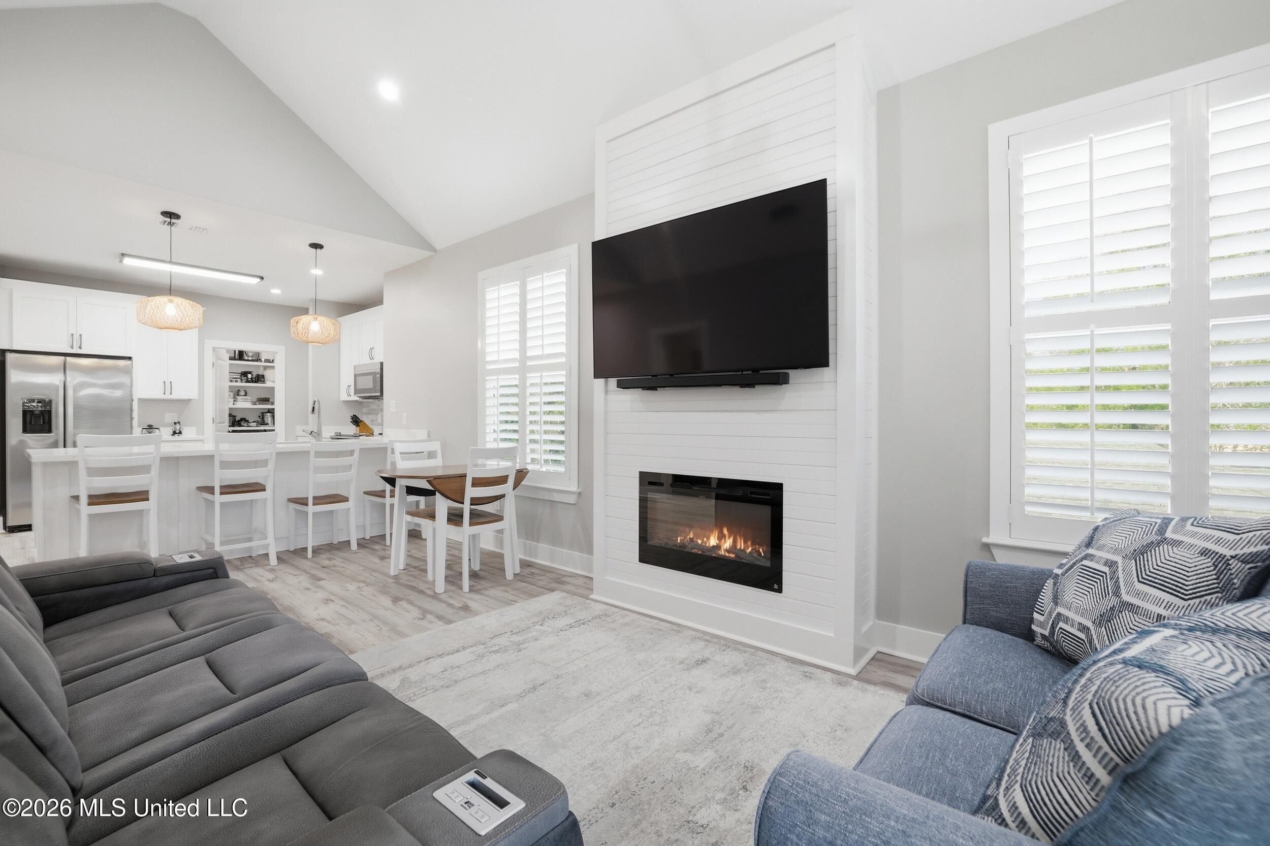 Image 3: 12_r6__8553