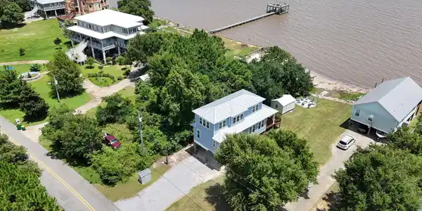 5125 E Belle Fontaine Road