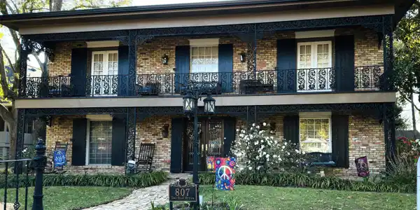 807 Del Sud Drive