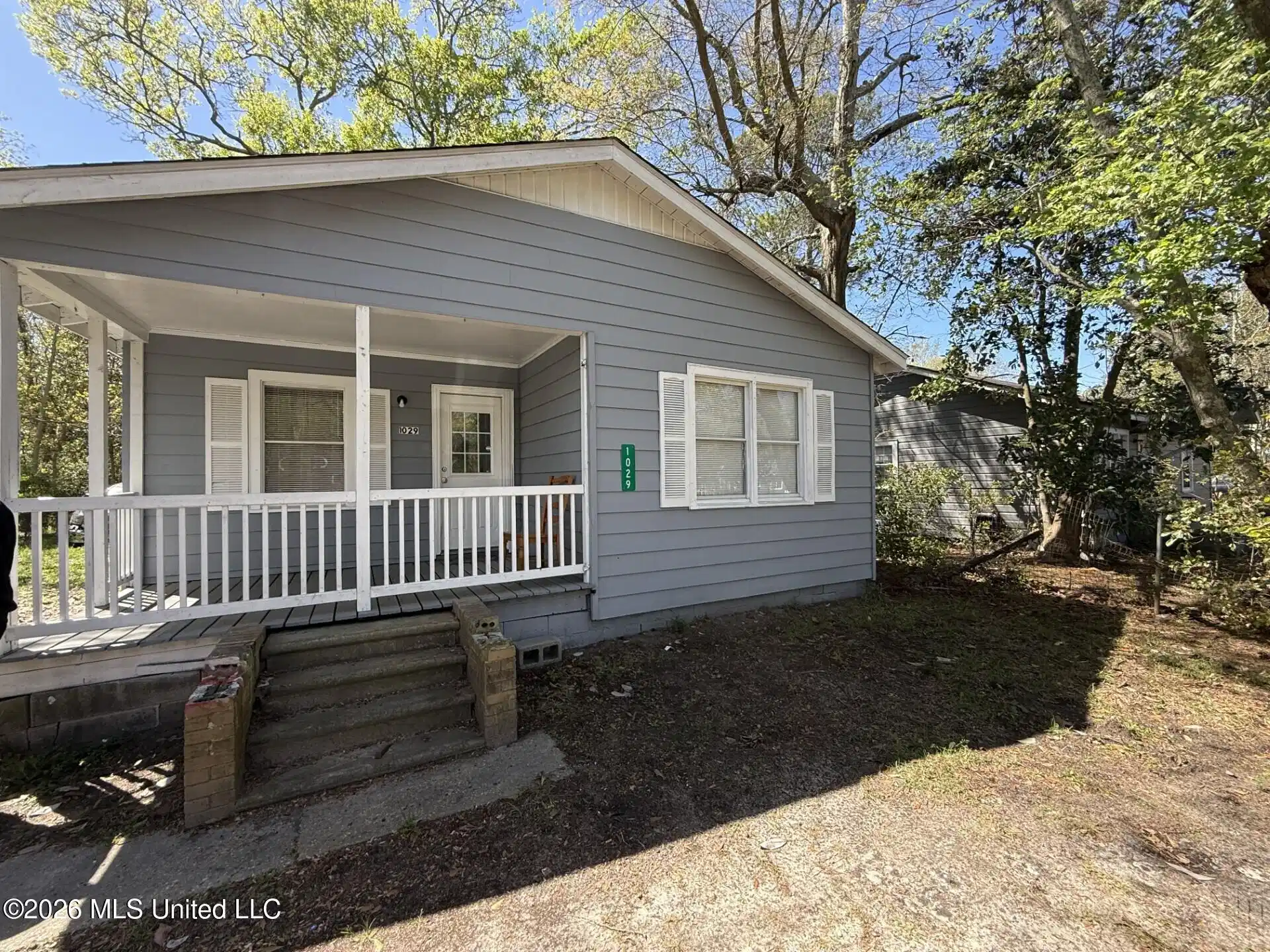 Image 1: Front of house