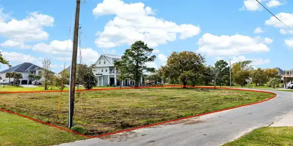 15613 Joan D' Arc Circle