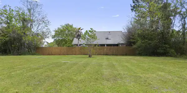 606 Sears Avenue