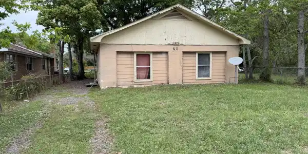 1211 Tucker Avenue