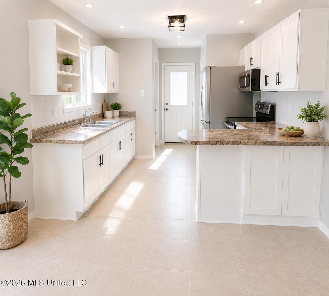 Image 3: kitchen