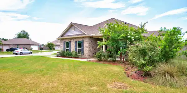 Image 4: 6805SweetCloverdr.-5