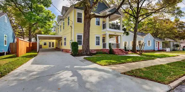 176 Acacia Avenue
