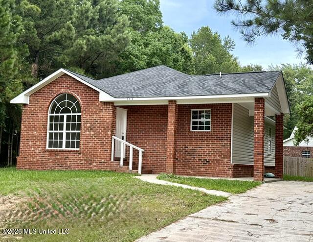 Image 1: 2516 Beachview Photo