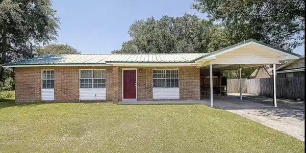 1803 Cherokee Drive