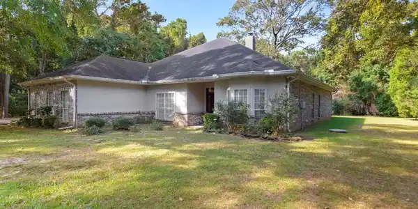 17 Zettel Road