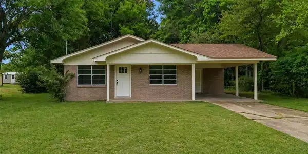 2486 Bay Vista Drive