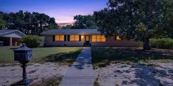2535 Meadow Road
