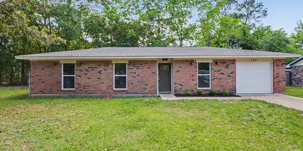 108 Vicksburg Place