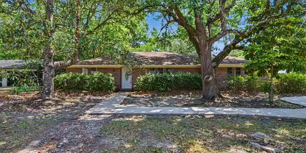 831 Graveline Road