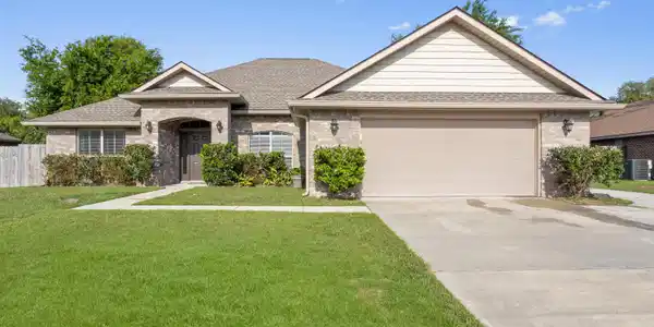 152 Saltmeadow Circle